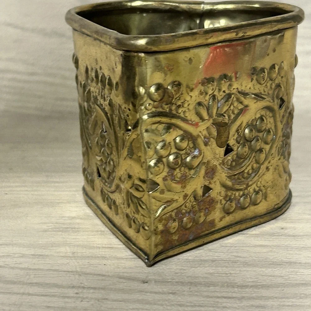 N/A vintage brass
